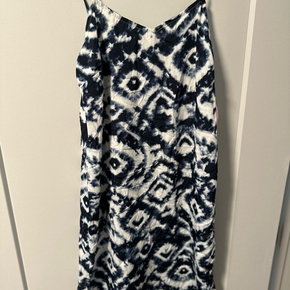 Francesca's Navy and White Patterned Dress